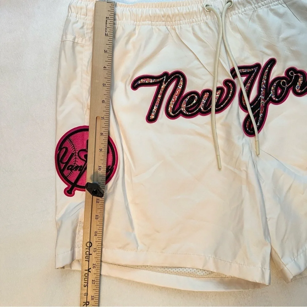 NWT New York Yankees Pro Standard Team Men's Swim Shorts XL Ivory LNY3314727